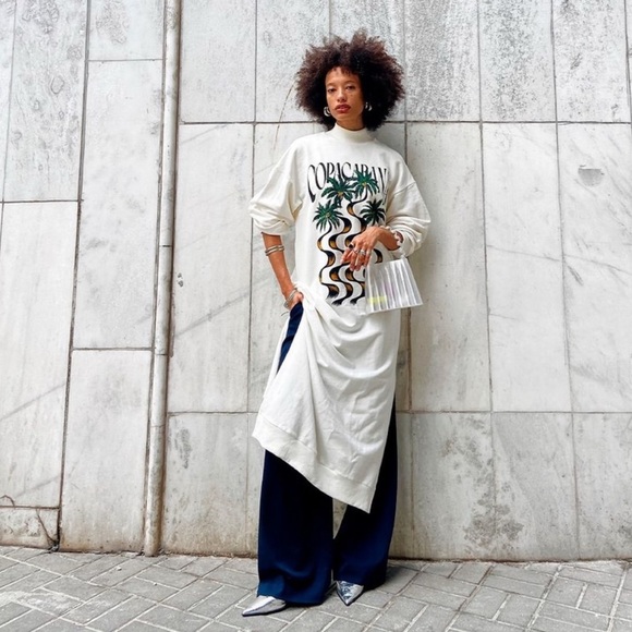 FARM Rio Dresses & Skirts - FARM Rio Cream Graphic Maxi Dress with Green Palm Print